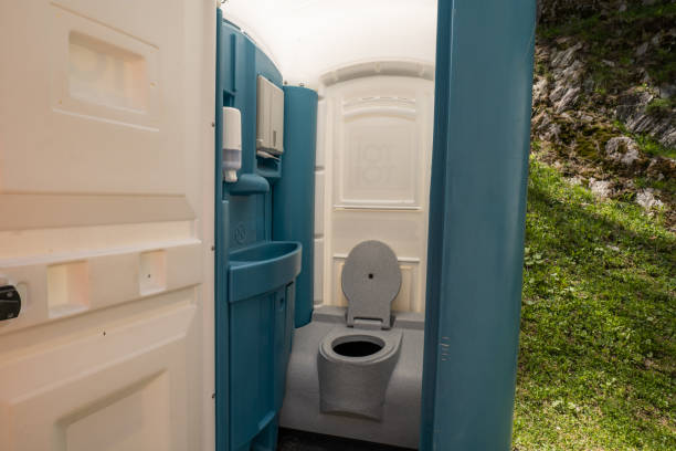 Portable Toilet Options We Offer in Gravette, AR